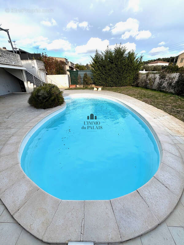 Maison  de type 4/5  avec pisicine / jardin / terrasse  secteur  château  gombert 13013 marseille. - photo 12