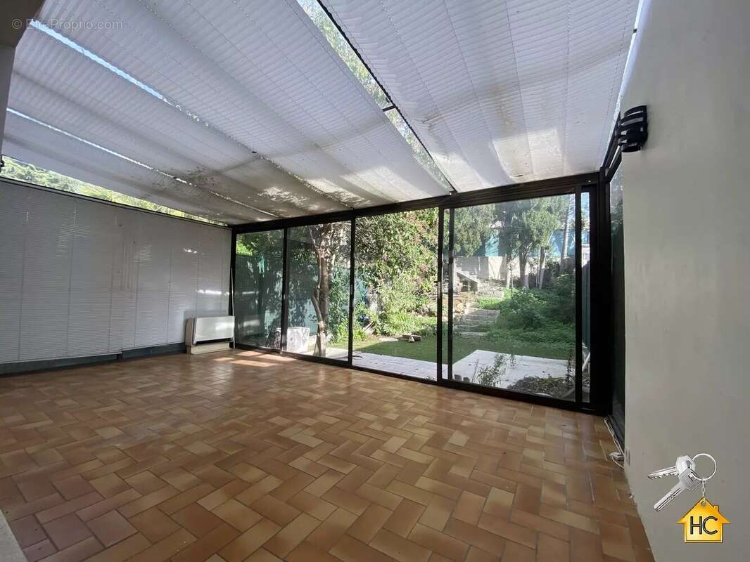 Maison à LE CANNET