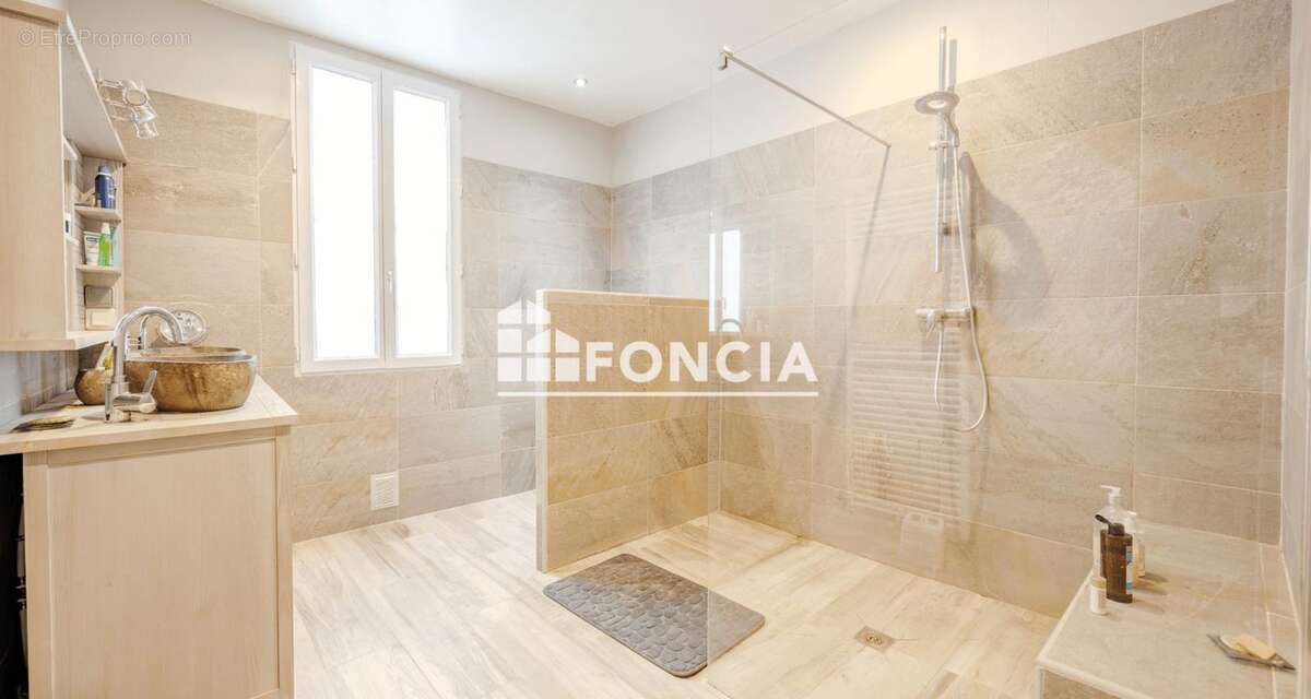 Grand appartement de standing en centre ville - photo 5