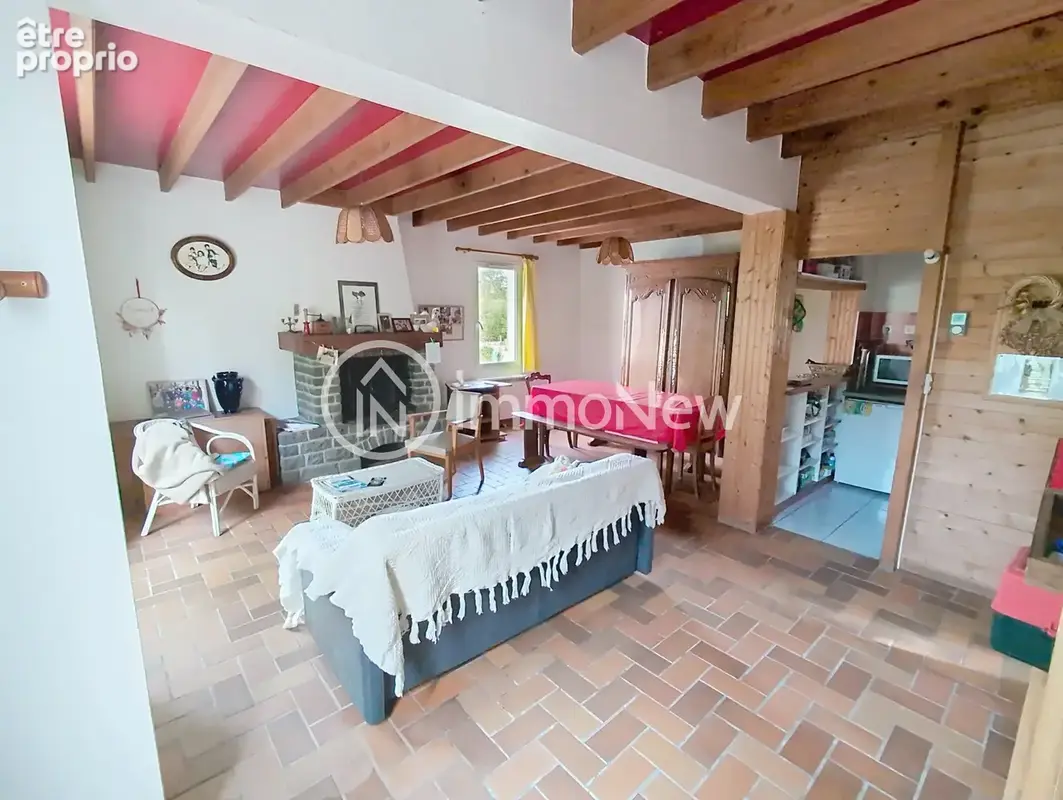 Maison à Saint des Champs sur 1528m2 de terrain - photo 3
