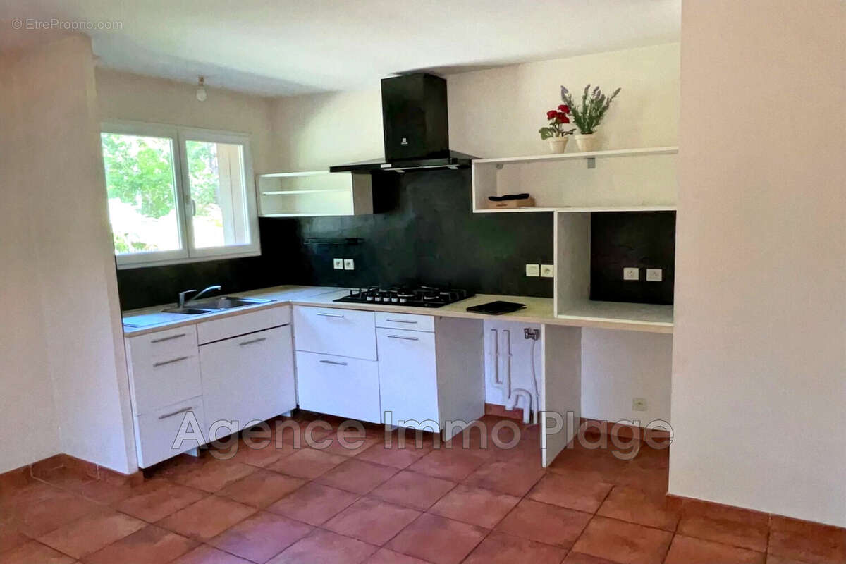 Maison à GRAYAN-ET-L&#039;HOPITAL