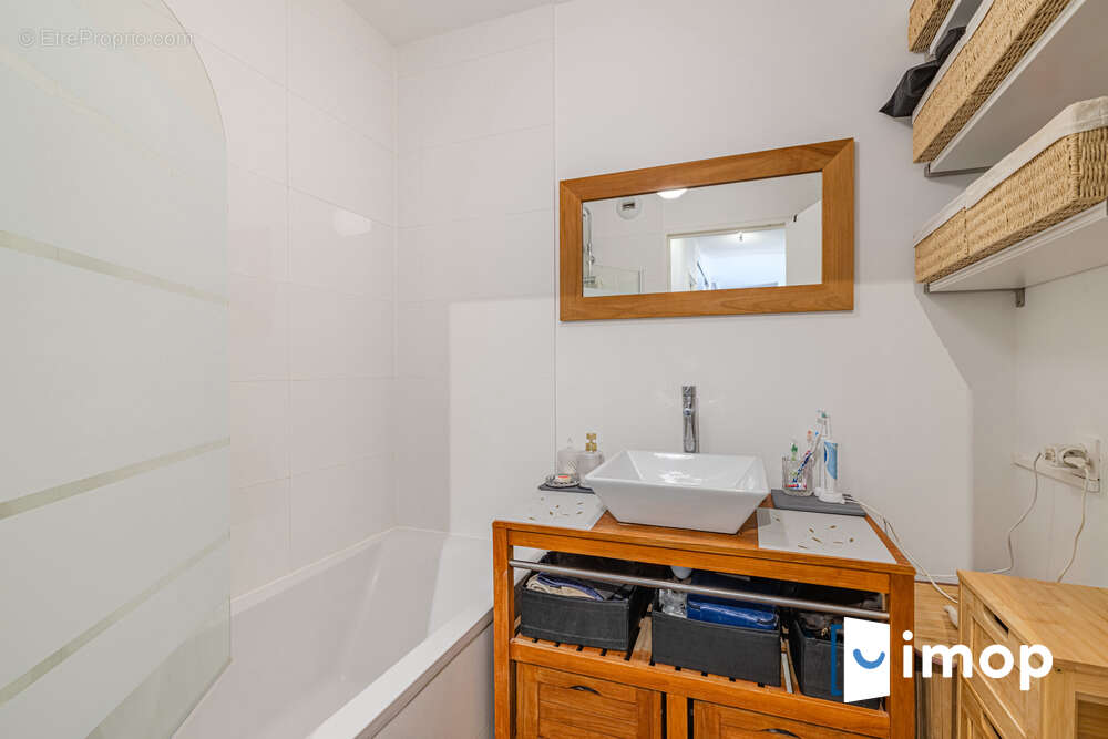 Appartement à PARIS-11E