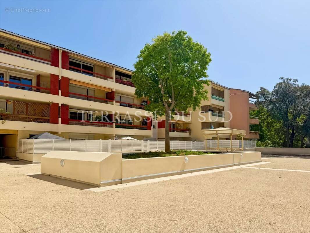 Appartement à MARSEILLE-8E