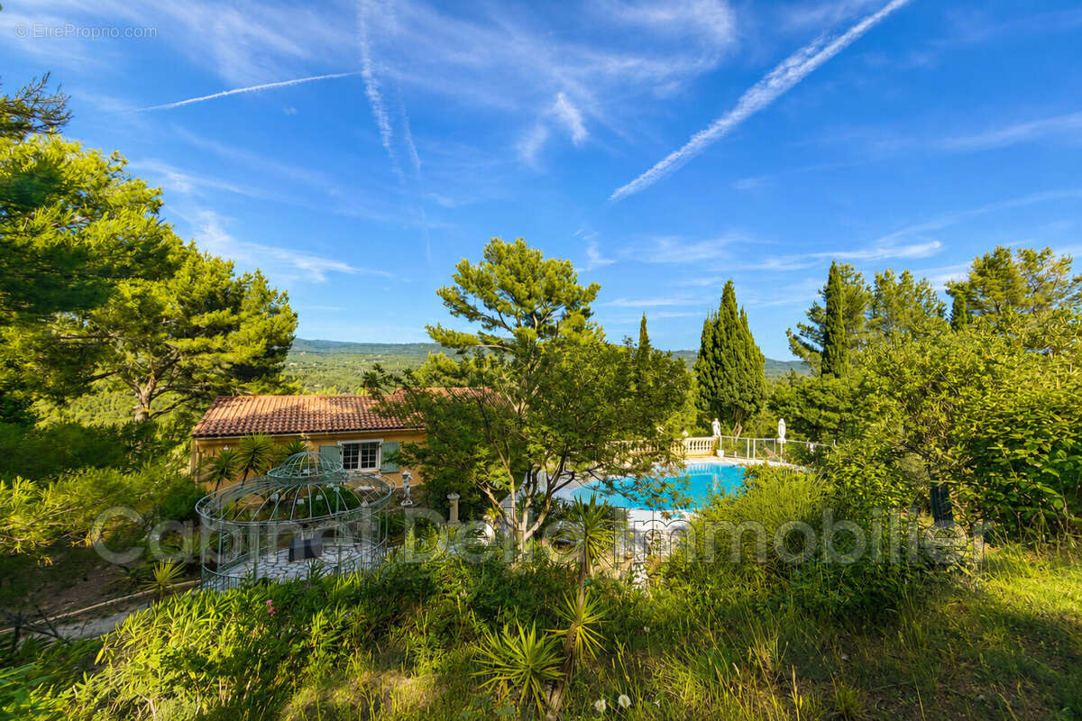 Maison à LE CASTELLET