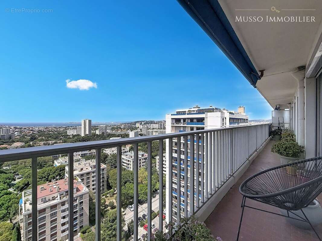 Appartement 86 m² à Marseille-9e  - photo 6