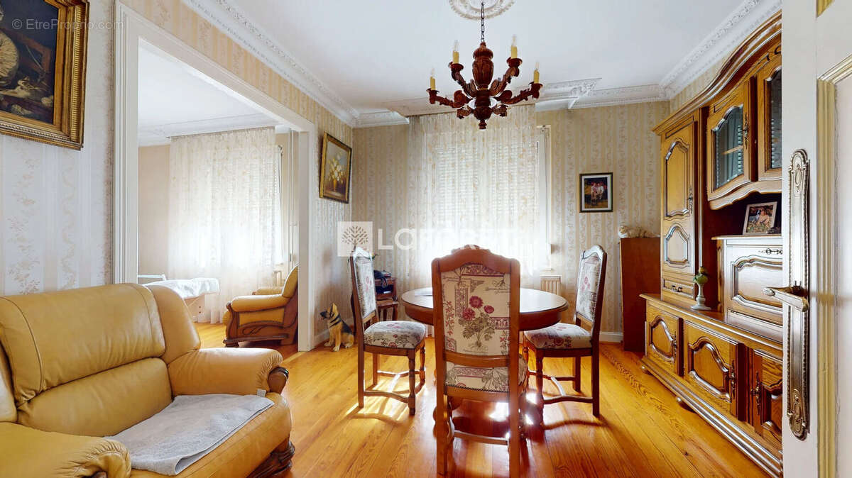 Maison pleine de charme à Schiltigheim, (env. 120 m² au sol) sur 3,71 ares - photo 9