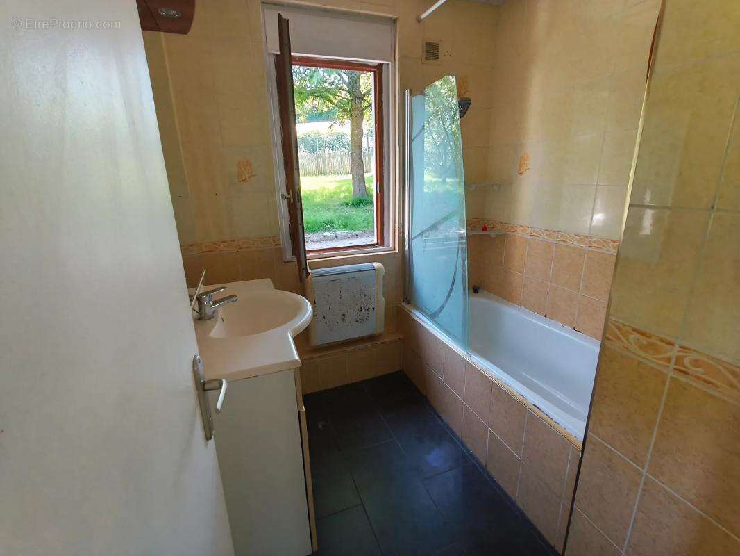 Maison à MAIGNE