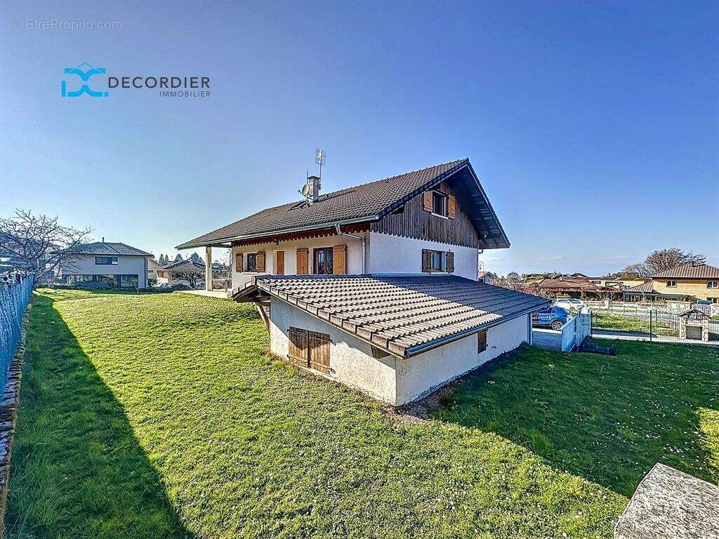 Maison à NEUVECELLE