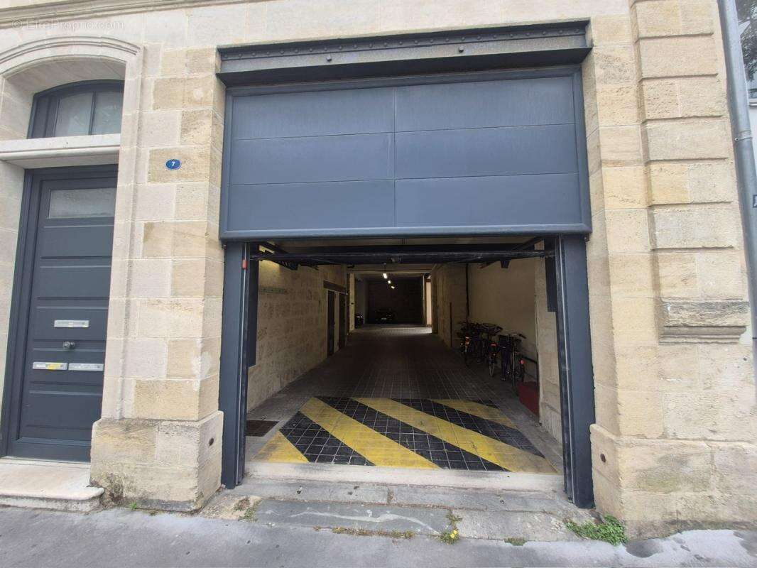 Appartement à BORDEAUX