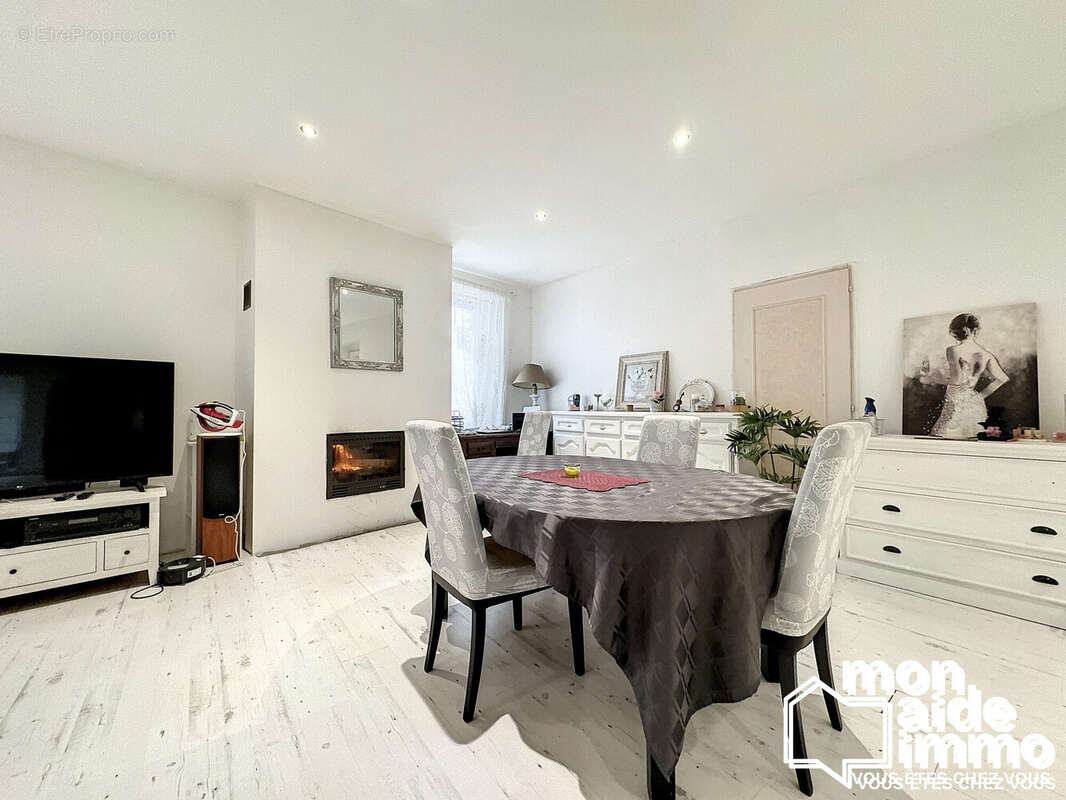 Maison à SAINT-LOUBES