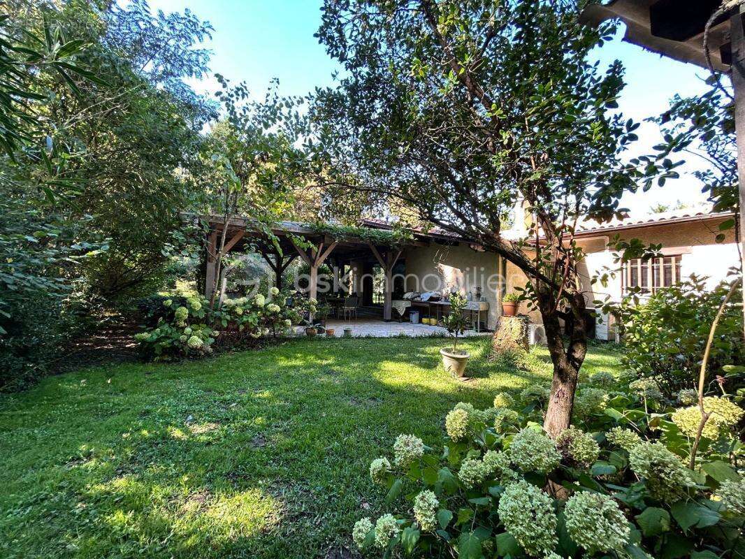 Maison à AUBIE-ET-ESPESSAS