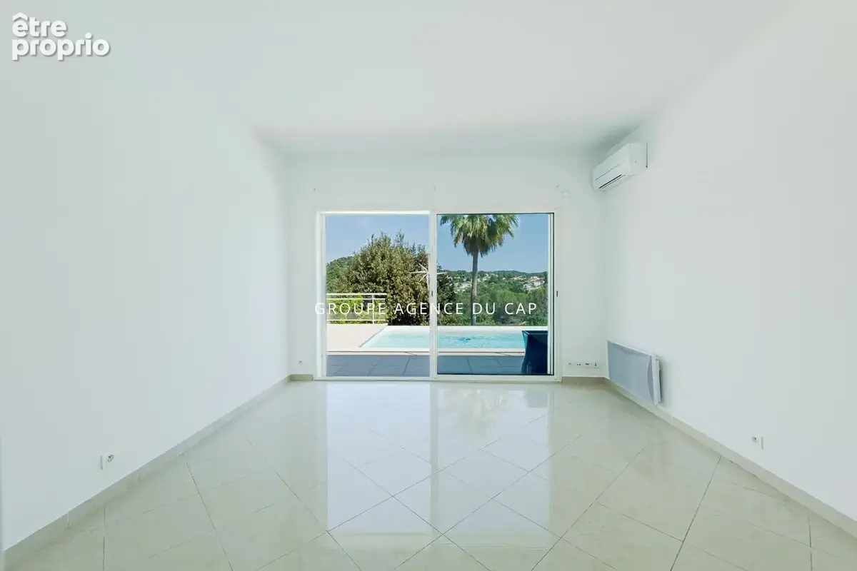 Vue degagee tres belle villa lumineuse de 7 pieces 5 chambres piscine deux garages proche golfs - photo 15