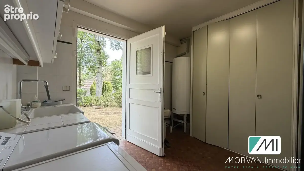 Maison 200 m² à Les Essarts-Le-Roi  - photo 7