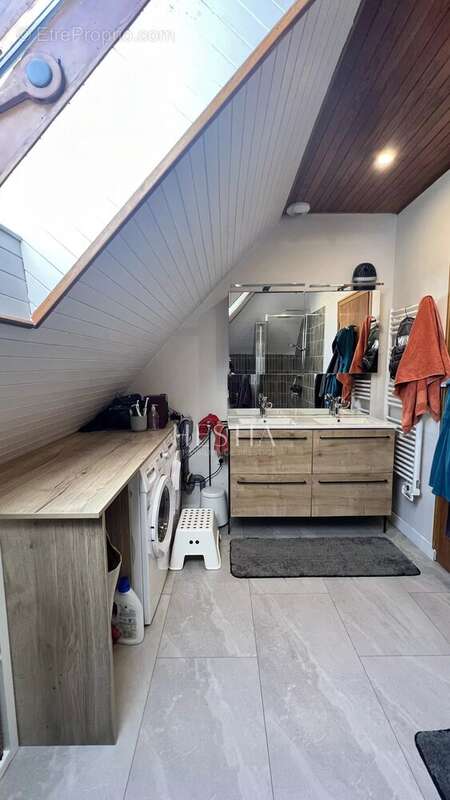 Maison à NAVES-PARMELAN