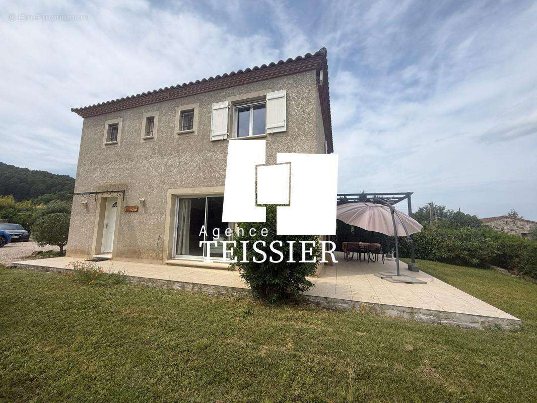 Maison à SAINT-PAUL-LE-JEUNE