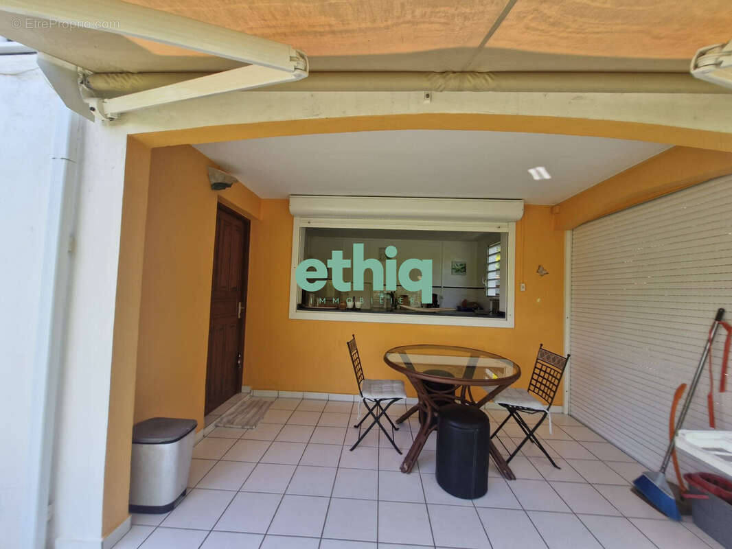 Maison à SAINTE-ANNE