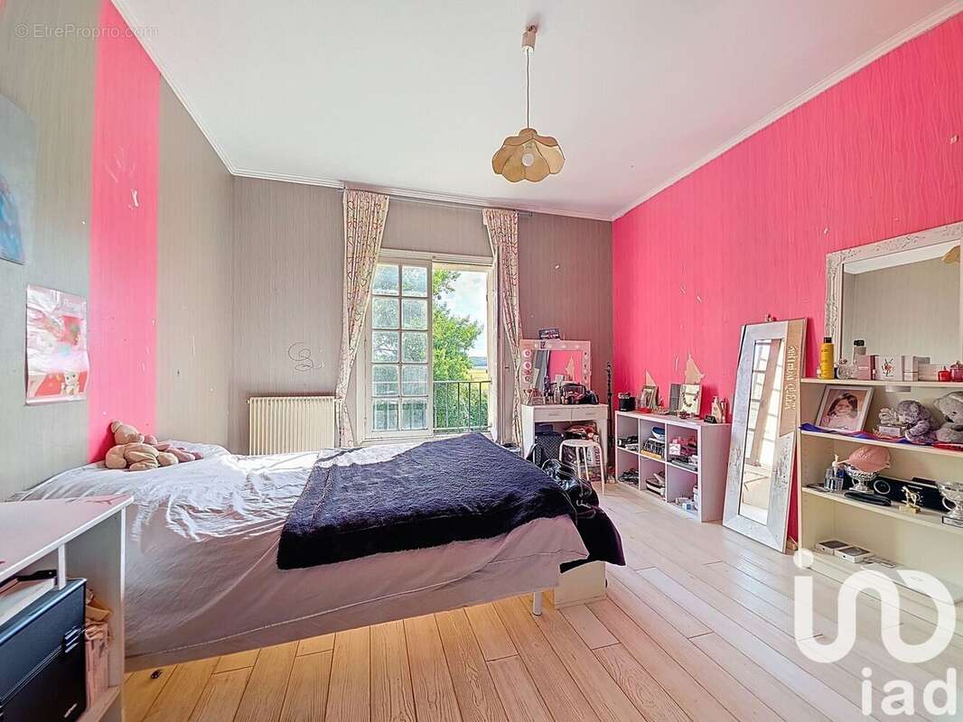 Maison 256 m² à Avrainville  - photo 7