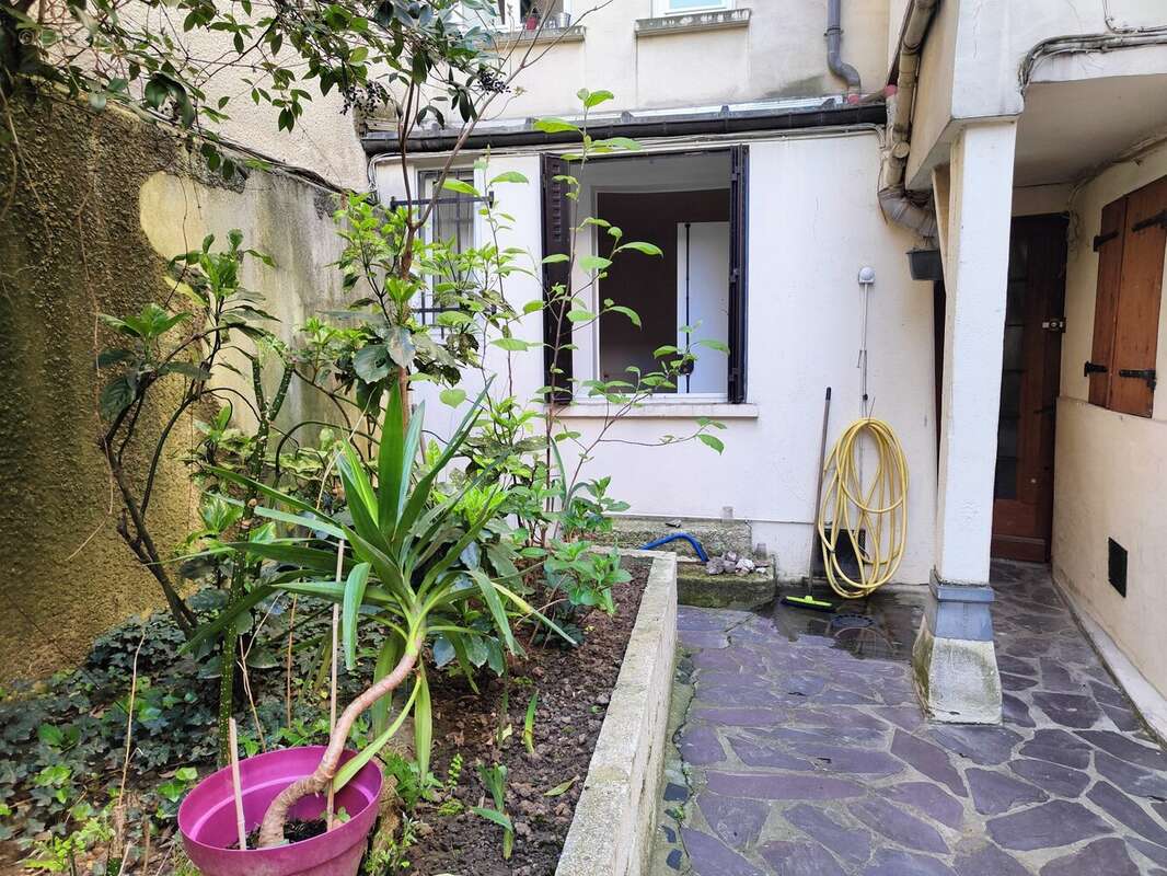 Appartement à PARIS-14E