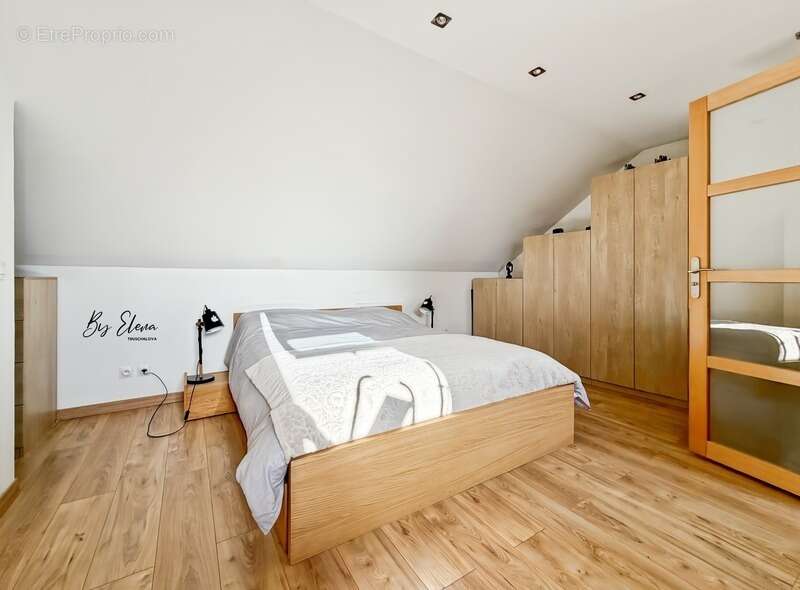 Maison à BUSSY-SAINT-GEORGES