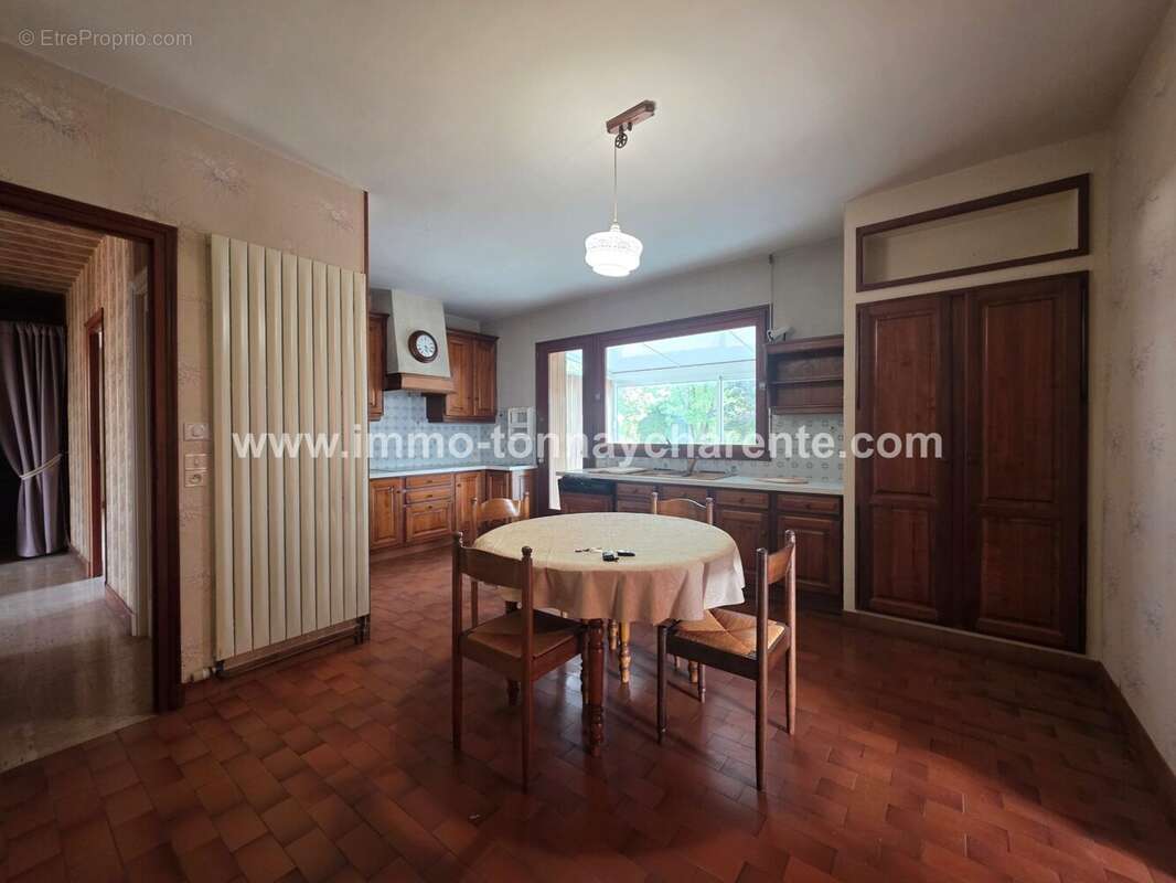 Maison 364 m² à Tonnay-Charente  - photo 5