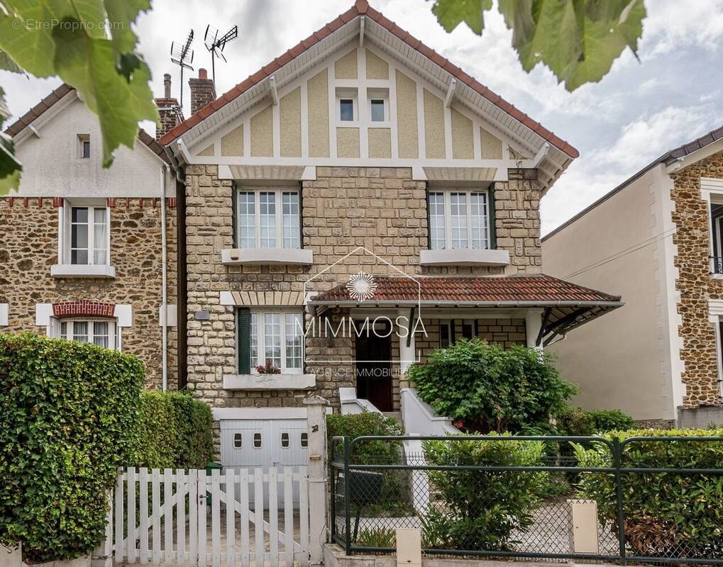 Maison à LES PAVILLONS-SOUS-BOIS