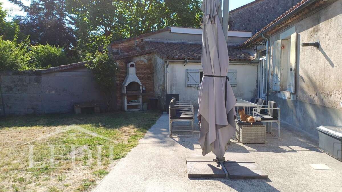 Maison à SAINT-SYMPHORIEN