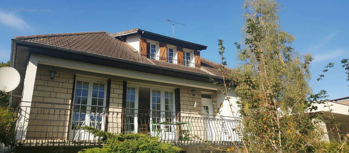 Maison à ALLONNE