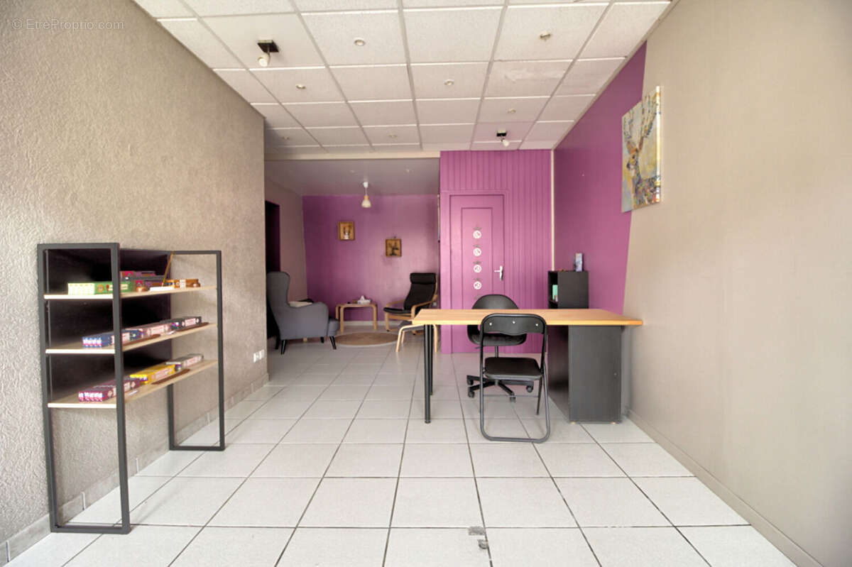 Commerce à CHALAMONT