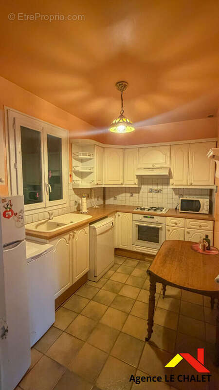 Maison à VILLENEUVE-LE-ROI