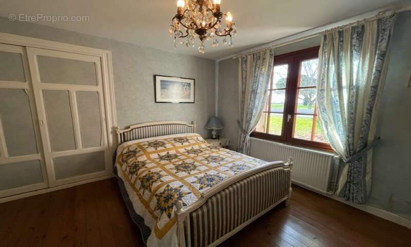 Maison à SAINT-PIERRE-D&#039;EYRAUD