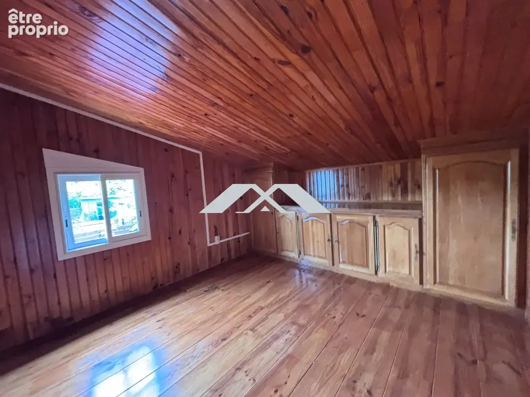 Maison 10 pièces 223 m² à vendre à Le Tampon (97430) - photo 5