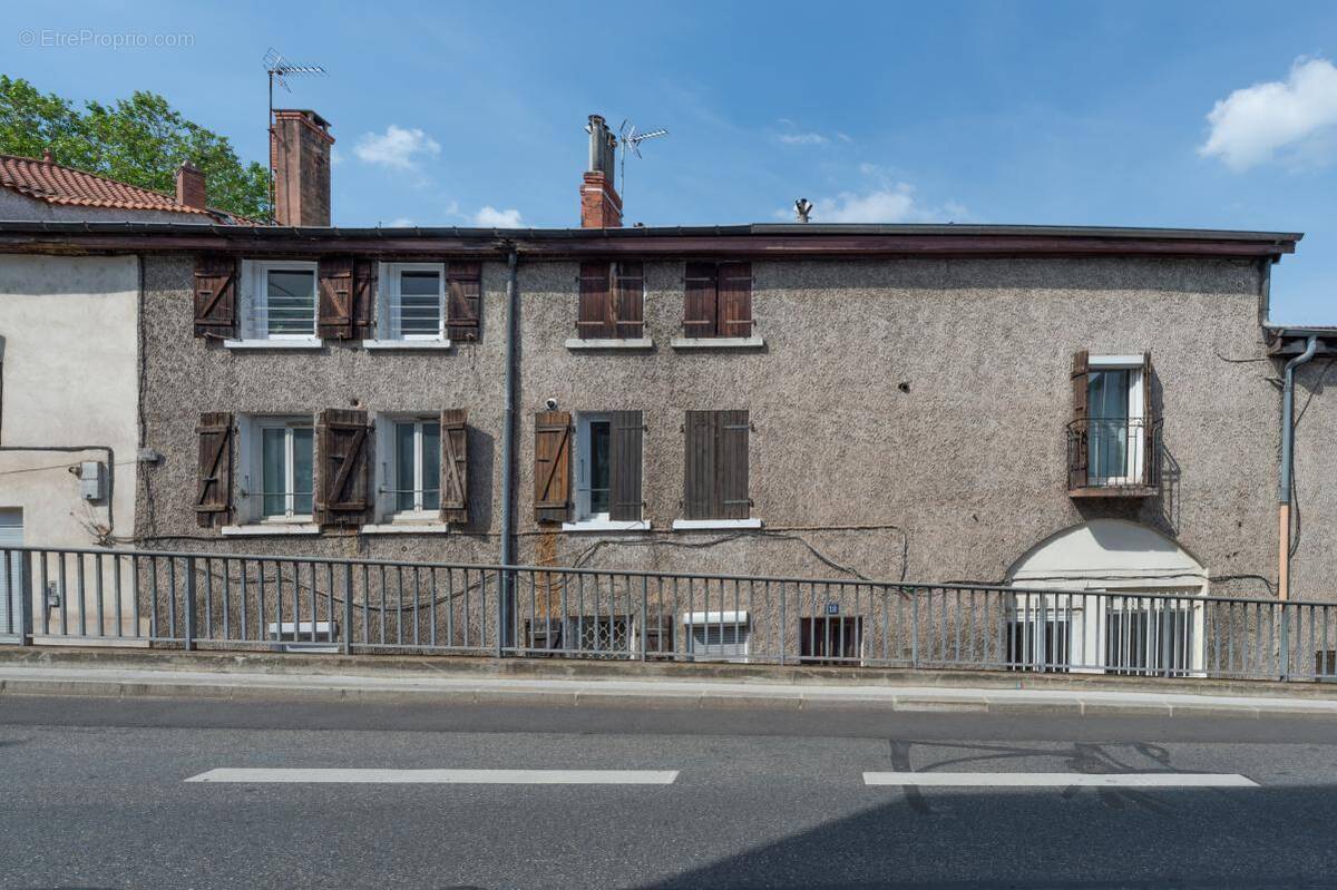 Appartement à LYON-9E