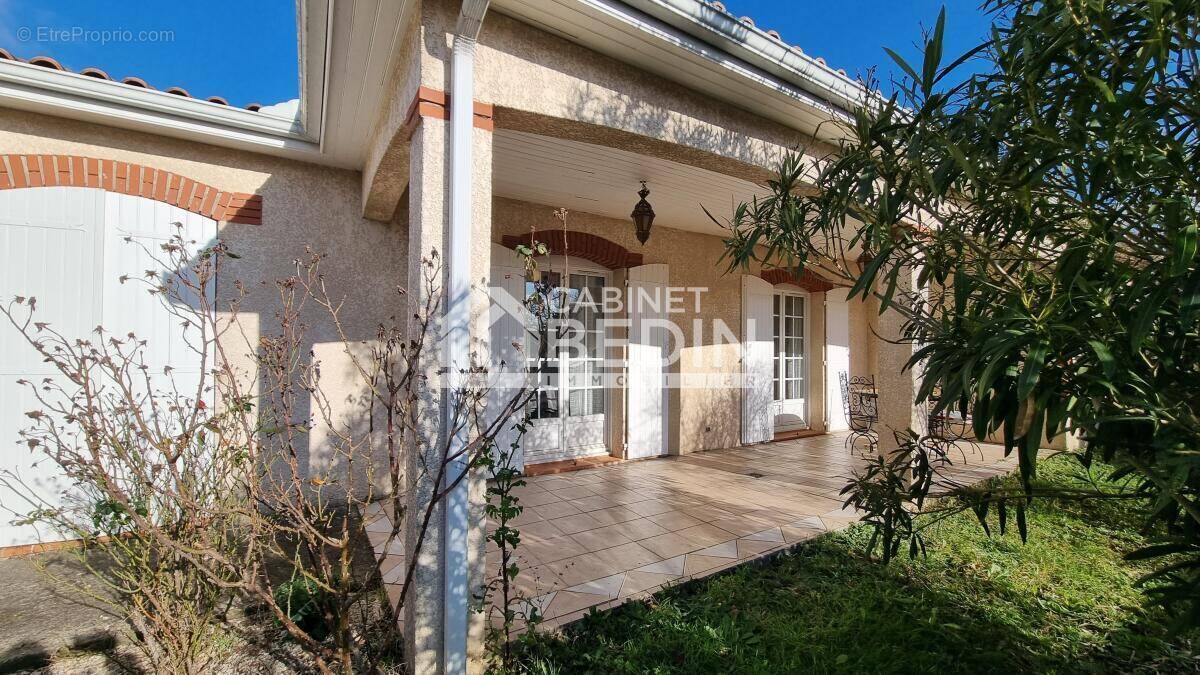 Maison à MONDONVILLE