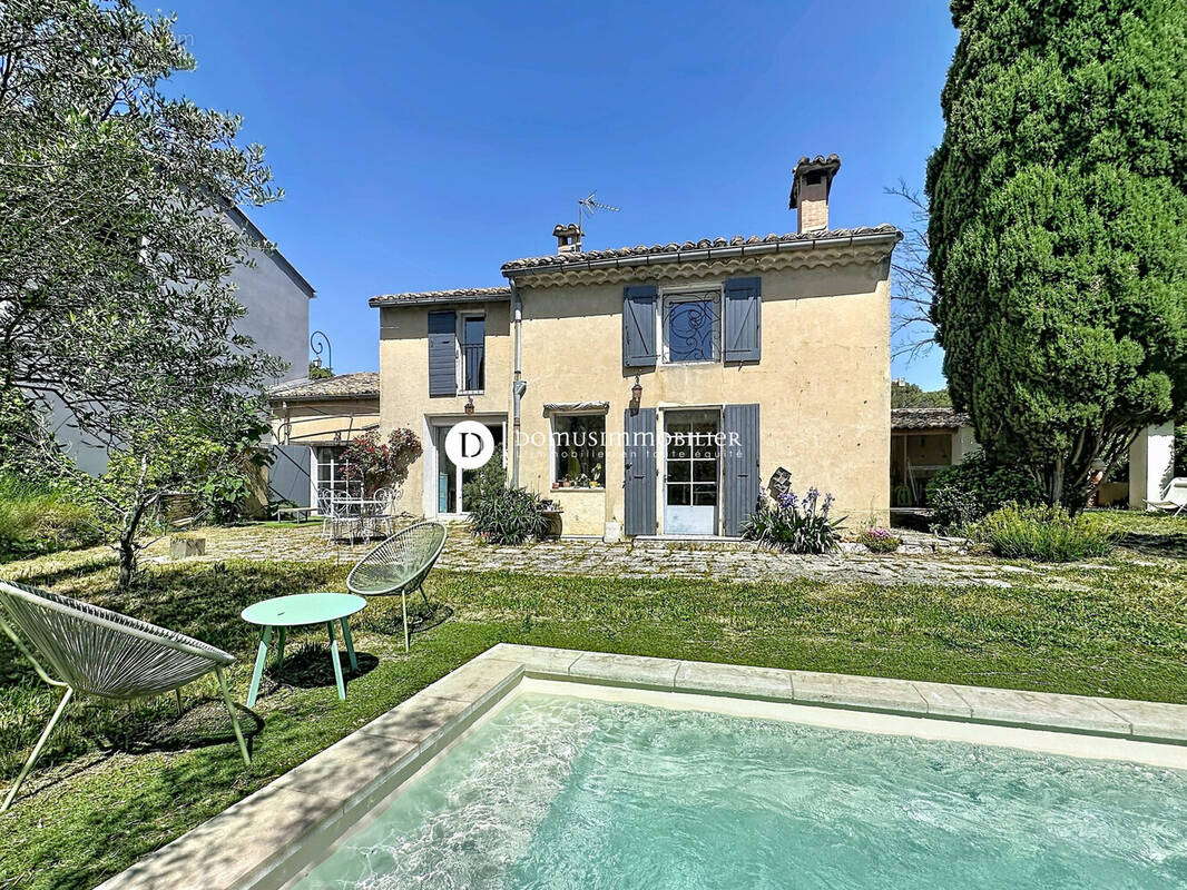 Maison à CHATEAUNEUF-DE-GADAGNE