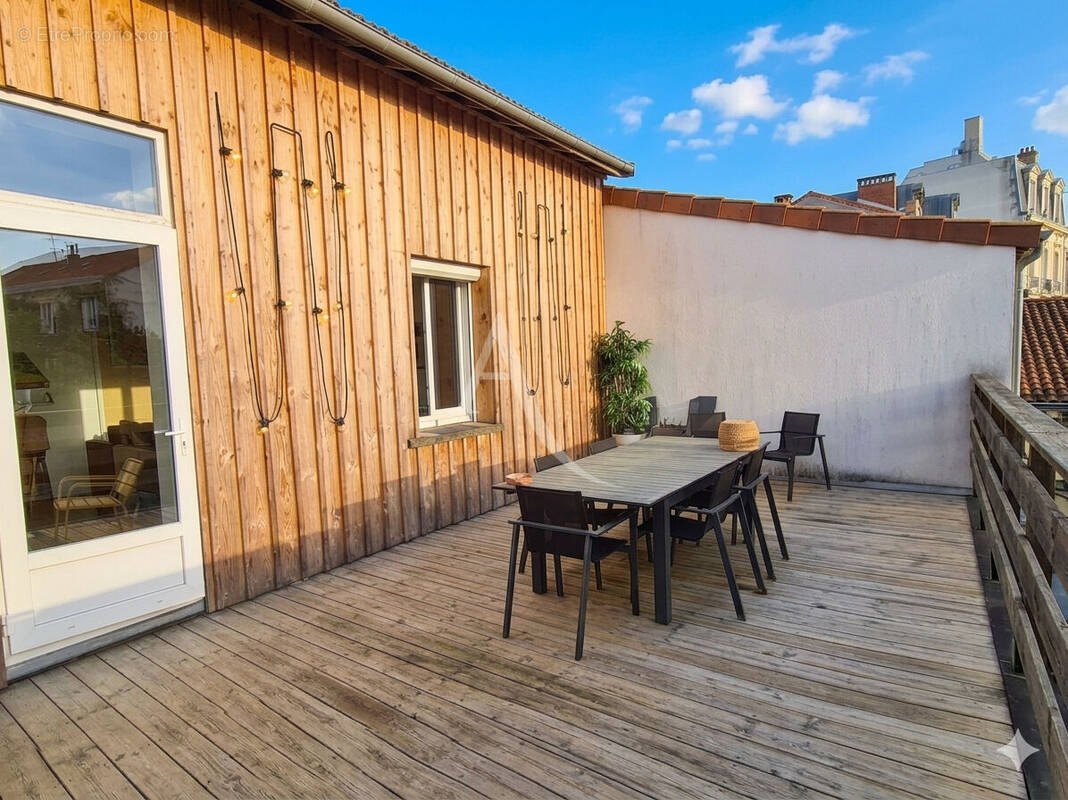 Appartement à BORDEAUX