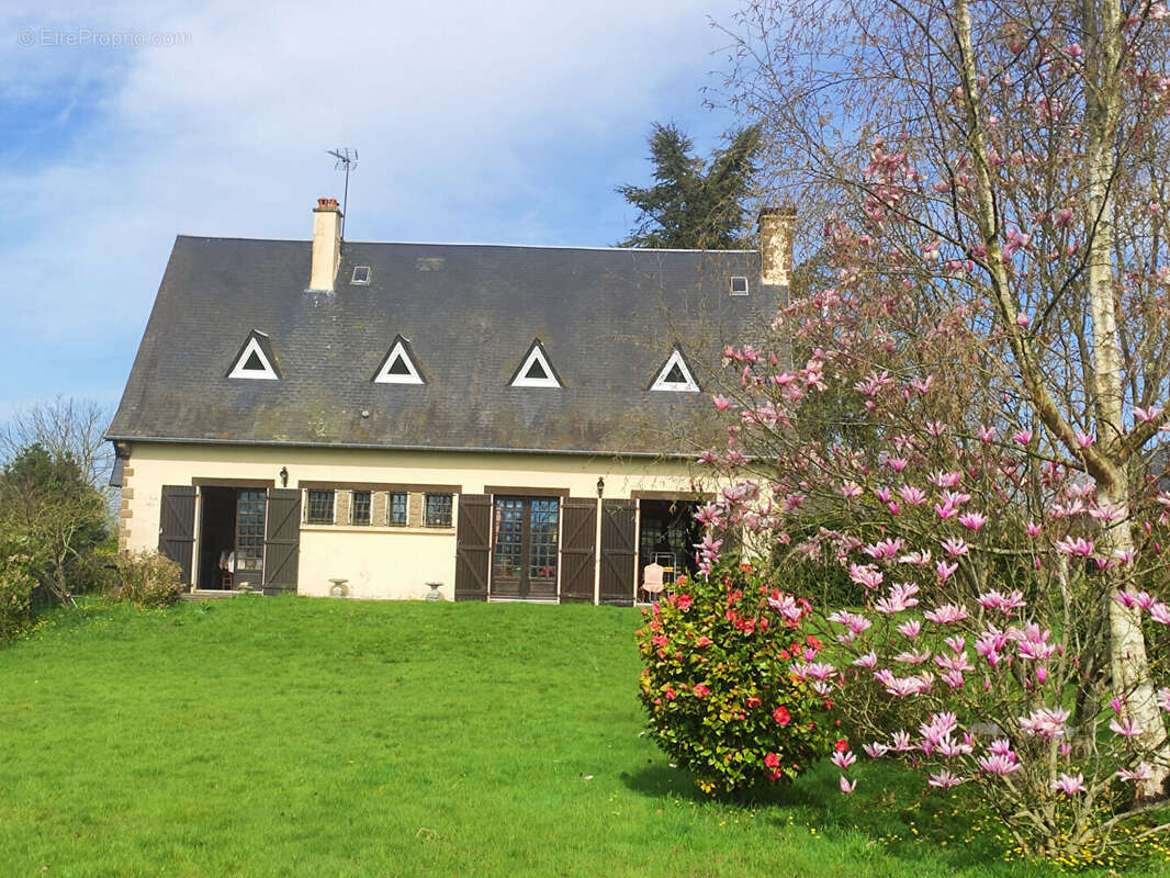 Maison à ISIGNY-LE-BUAT
