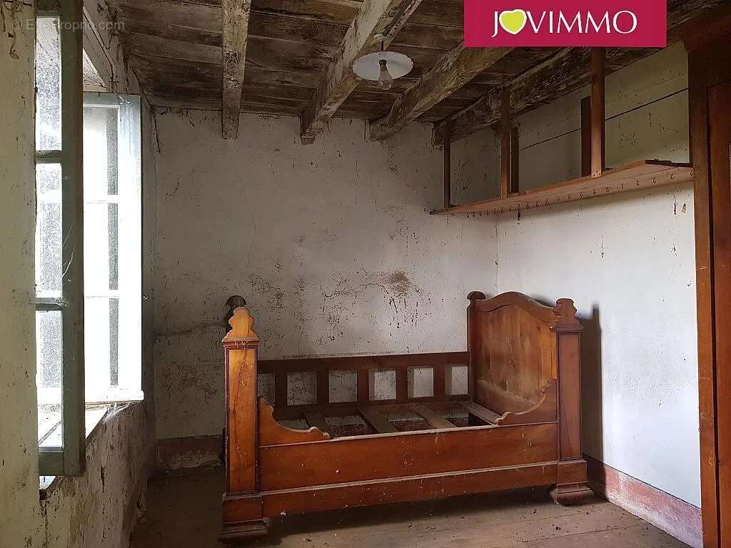 Maison à SAINT-PRIEST-DES-CHAMPS