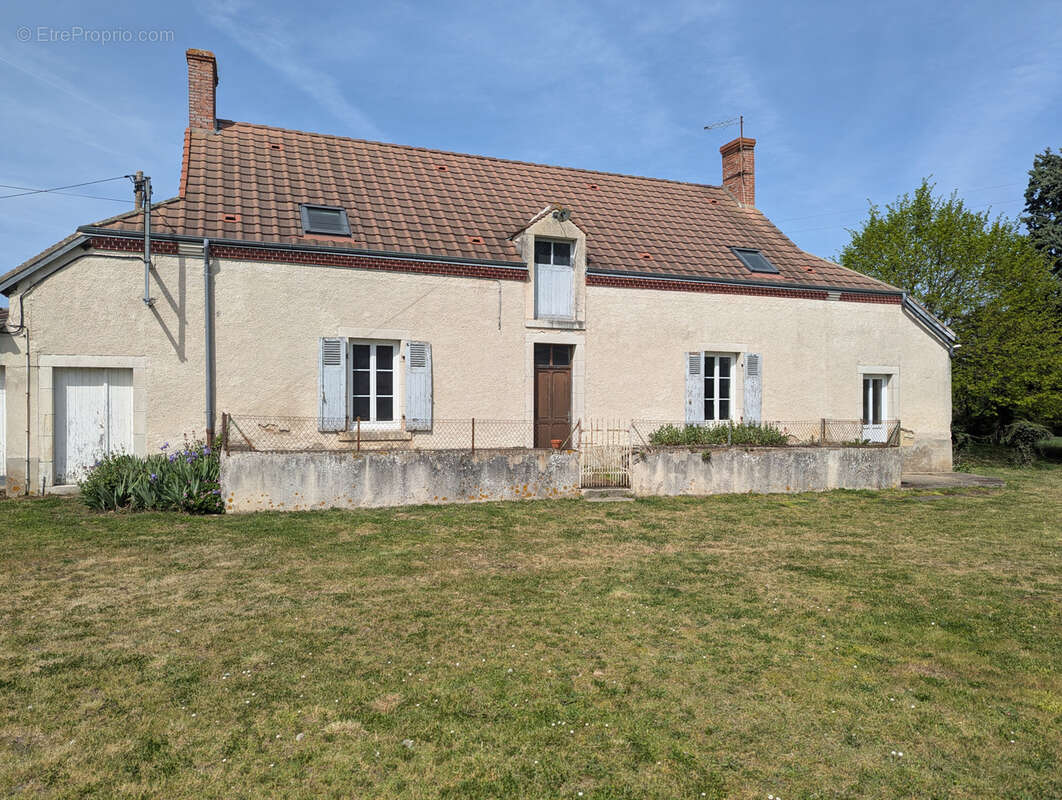 Maison à NEUVY-SAINT-SEPULCHRE
