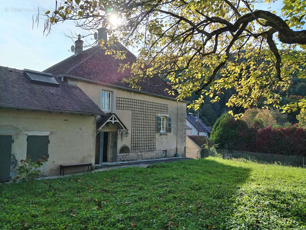 Maison à PORT-LESNEY