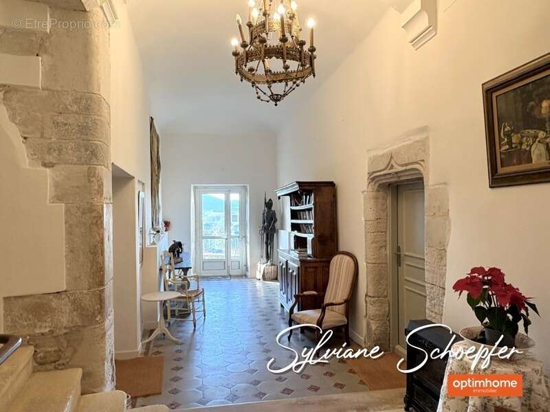 Appartement à MONTBOUCHER-SUR-JABRON