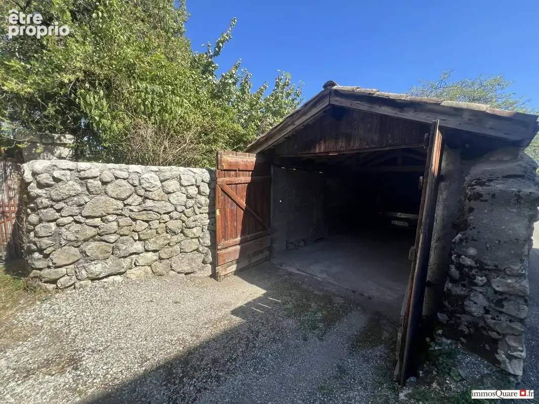 Parking à CROLLES