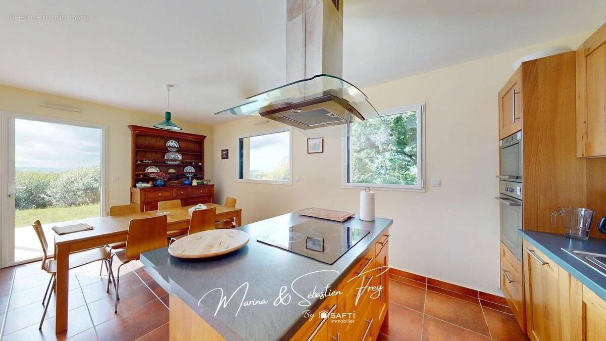 Photo 8 - Maison à LOCQUIREC