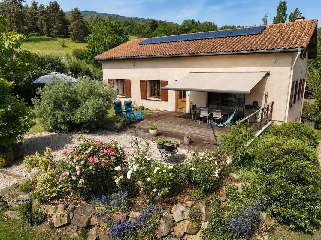 Maison à RETOURNAC