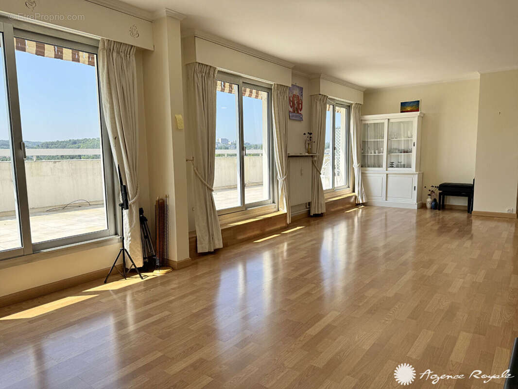 Appartement à LE PECQ