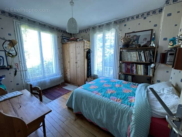 Maison à BURES-SUR-YVETTE