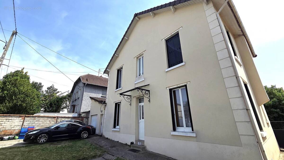 Maison à CLICHY-SOUS-BOIS