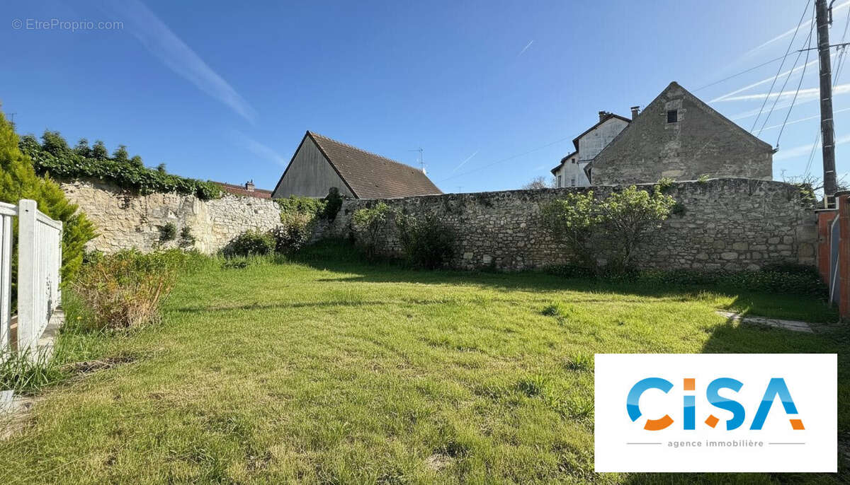 Maison à PONT-SAINTE-MAXENCE