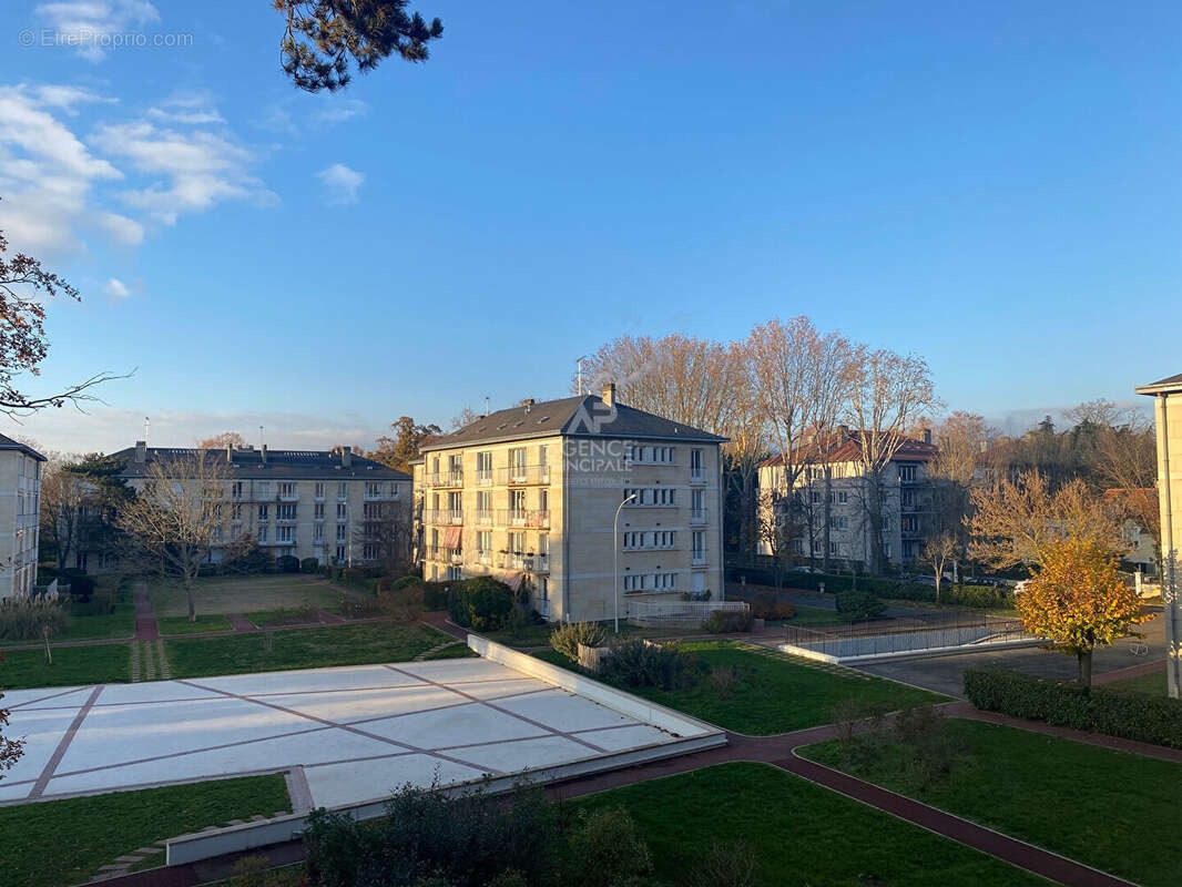 Appartement à MAISONS-LAFFITTE
