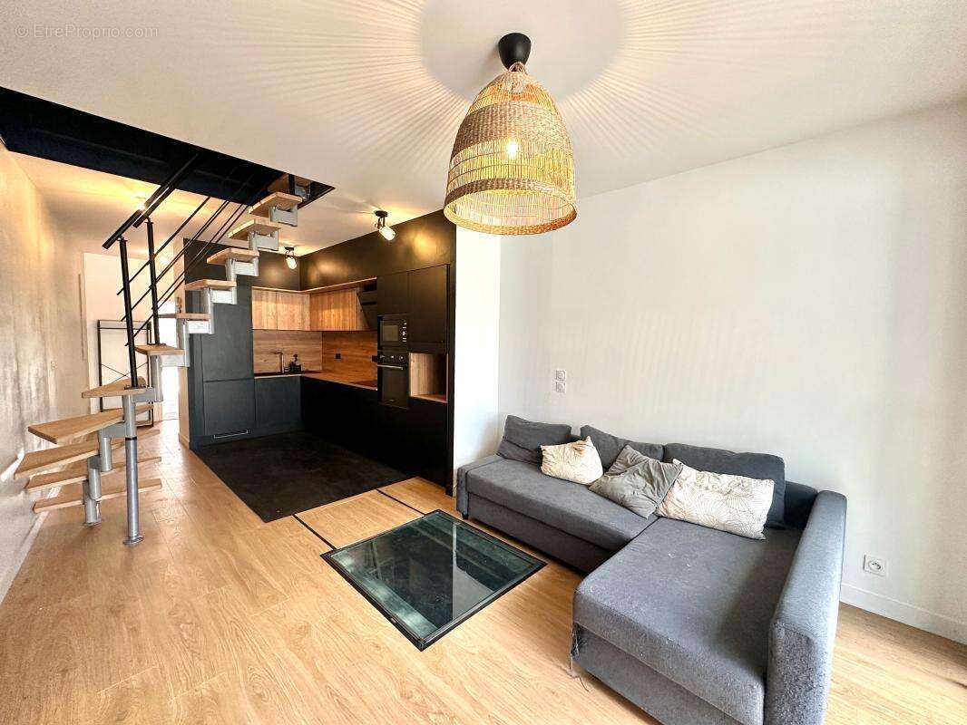 Maison à CASTRES-GIRONDE