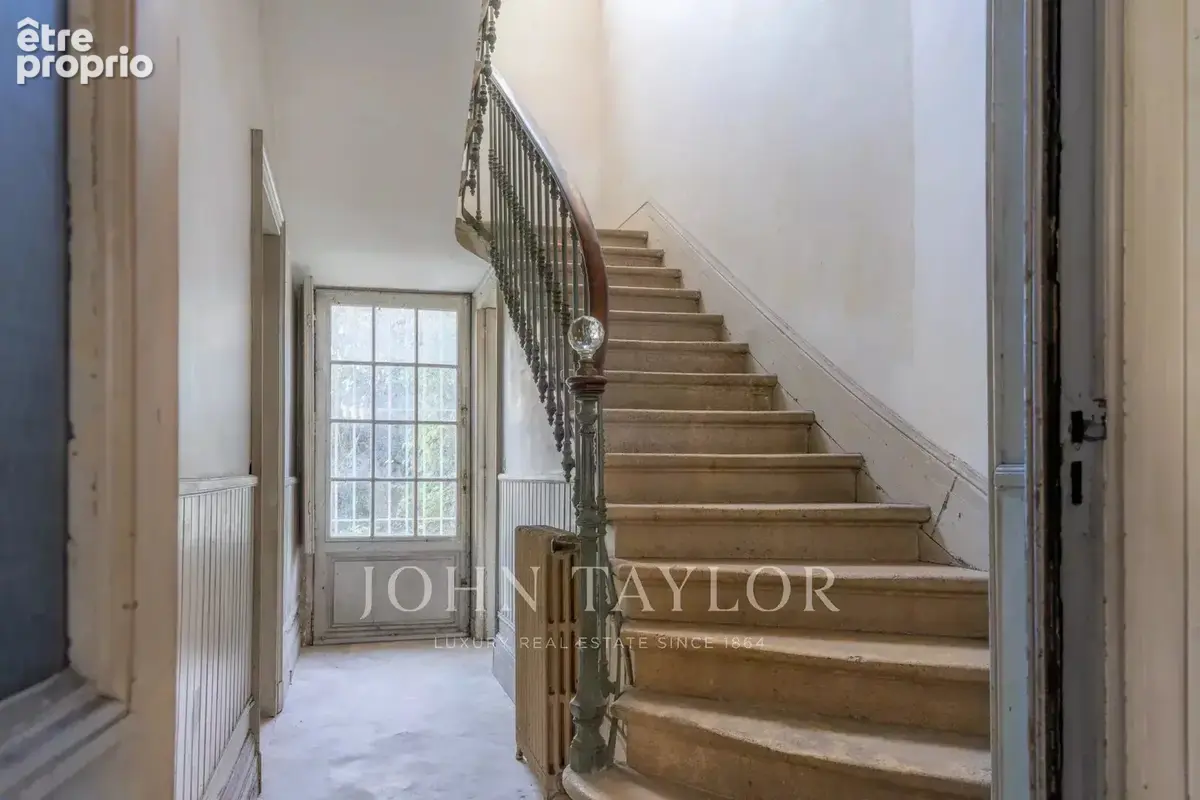 Saint seurin - maison de ville à rénover avec jardin - john taylor - photo 6